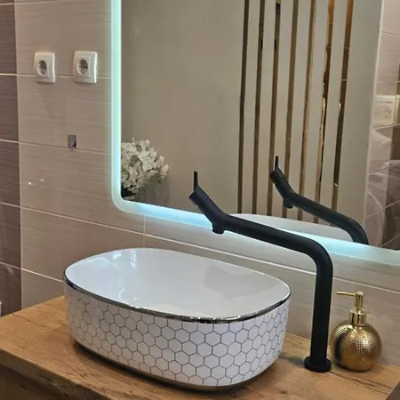 Apartamento Gold & Gray