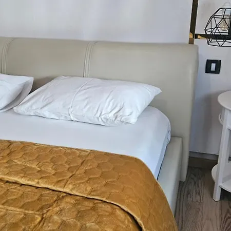 Apartment Apartment Gold & Gray