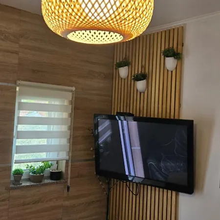 Gold & Gray زادار