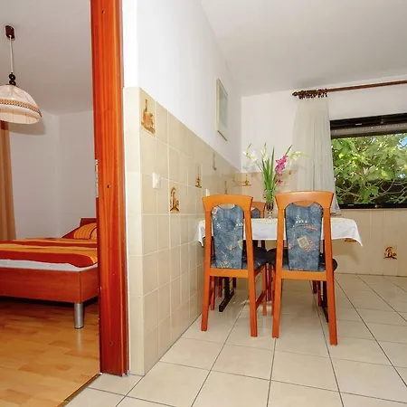 Apartment Gold & Gray *